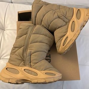 Yeezy nsltd boot